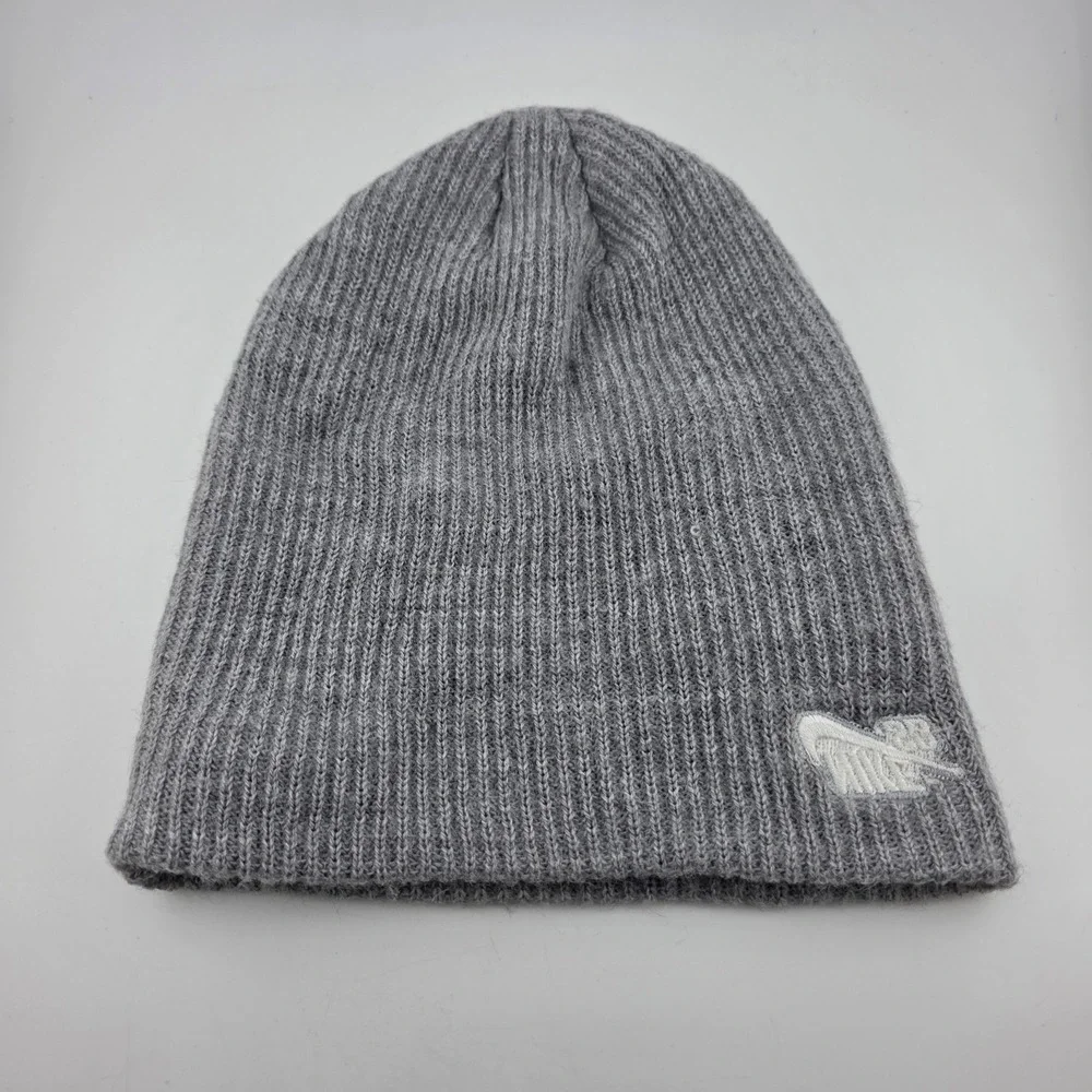 Nike SB Beanie Kids Ribbed Knit Embroidered Logo One Size Grey GOOD Skater Gorp